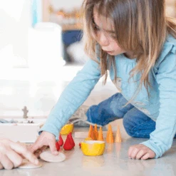 Grapat Grapat Loose Parts: Houten Kegels Oranje, 36st. (Mandala Orange Cone) -Speelwereld Aanbiedingen Winkel grapat grapat loose parts houten kegels oranje 36s 2