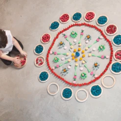 Grapat Grapat Loose Parts: Houten Munten Blauw, 36st. (Mandala Blue Coins) -Speelwereld Aanbiedingen Winkel grapat grapat loose parts houten munten blauw 36st 3