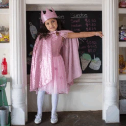 Great Pretenders Verkleedkleding - Precious Pink Sequins Cape (4-6 Jaar) -Speelwereld Aanbiedingen Winkel great pretenders verkleedkleding precious pink seq 1