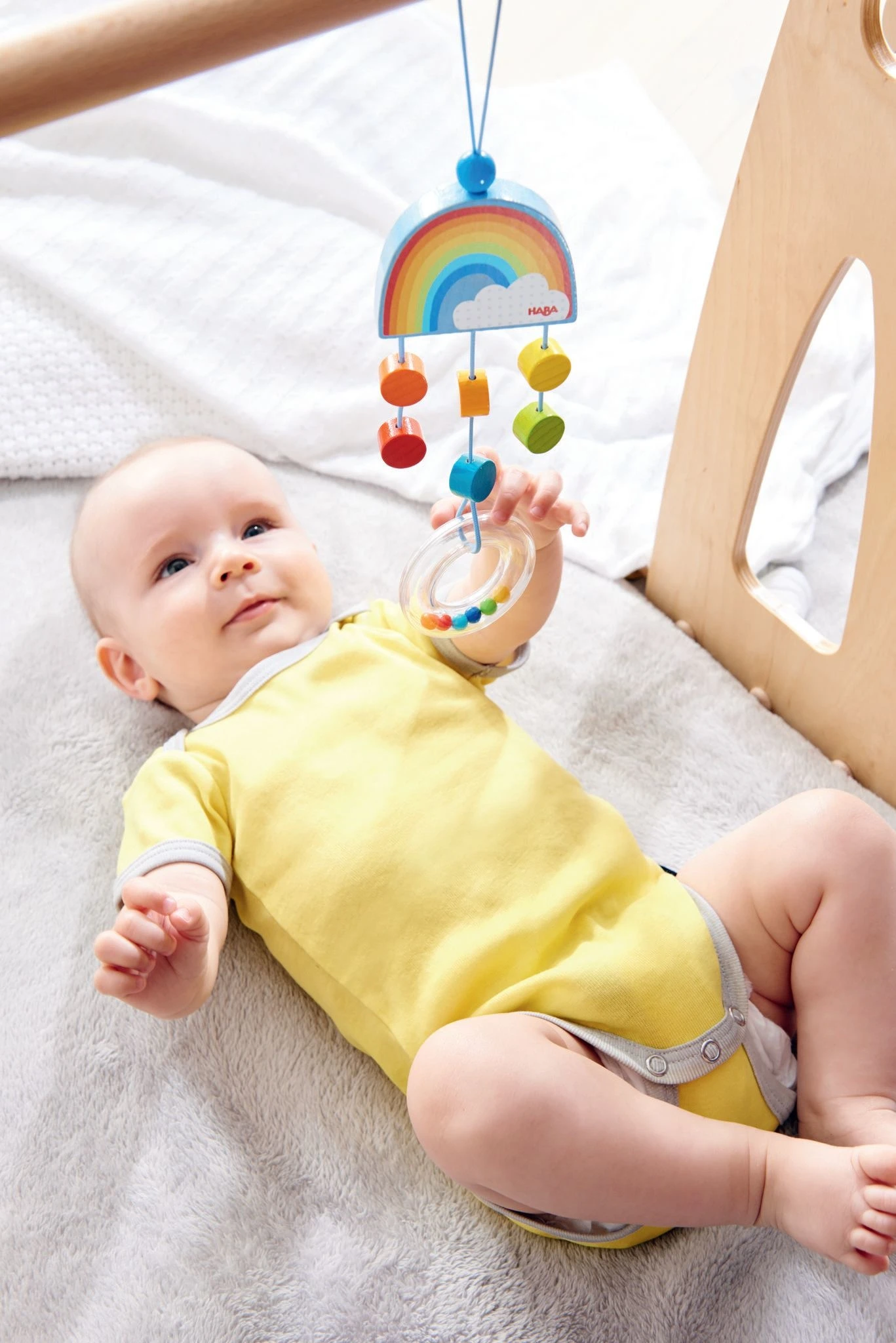 HABA HABA Hangfiguur Regenboog 2 HABA HABA Hangfiguur Regenboog - Afbeelding 2