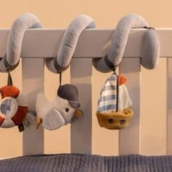 Little Dutch Activiteitenspiraal - Zeevaart Boxspiraal (Sailors Bay) 9 Little Dutch Activiteitenspiraal - Zeevaart Boxspiraal (Sailors Bay) -Speelwereld Aanbiedingen Winkel little dutch activiteitenspiraal zeevaart boxspira 4