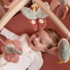Little Dutch Babyspeelgoed - Muziekmobiel Flowers & Butterflies 17 Little Dutch Babyspeelgoed - Muziekmobiel Flowers & Butterflies -Speelwereld Aanbiedingen Winkel little dutch babyspeelgoed muziekmobiel flowers bu 8