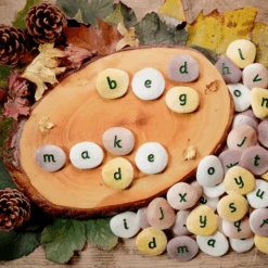 Yellow Door Sensomotorische Speelstenen, Educatief - Alfabet Stenen A-z (alphabet Pebbles), Set Van 26